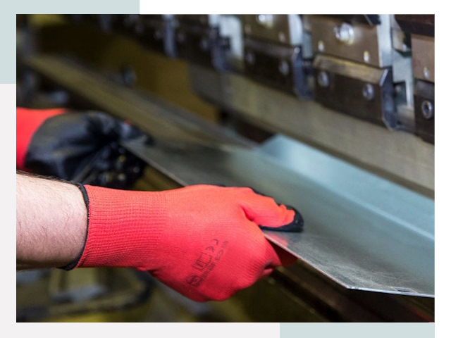 Гибка металла в Волхов от 628 руб. - Надёжно и быстро